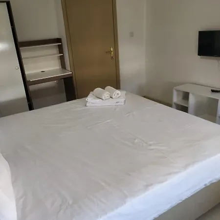 Royal Bby Apart Hotel