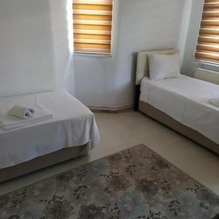 Royal Bby Apart Hotel